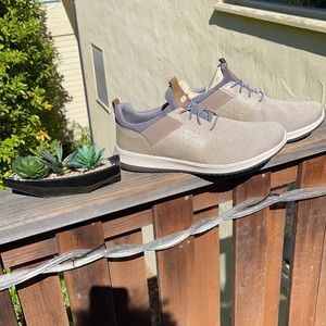 Sketchers Classic Fit